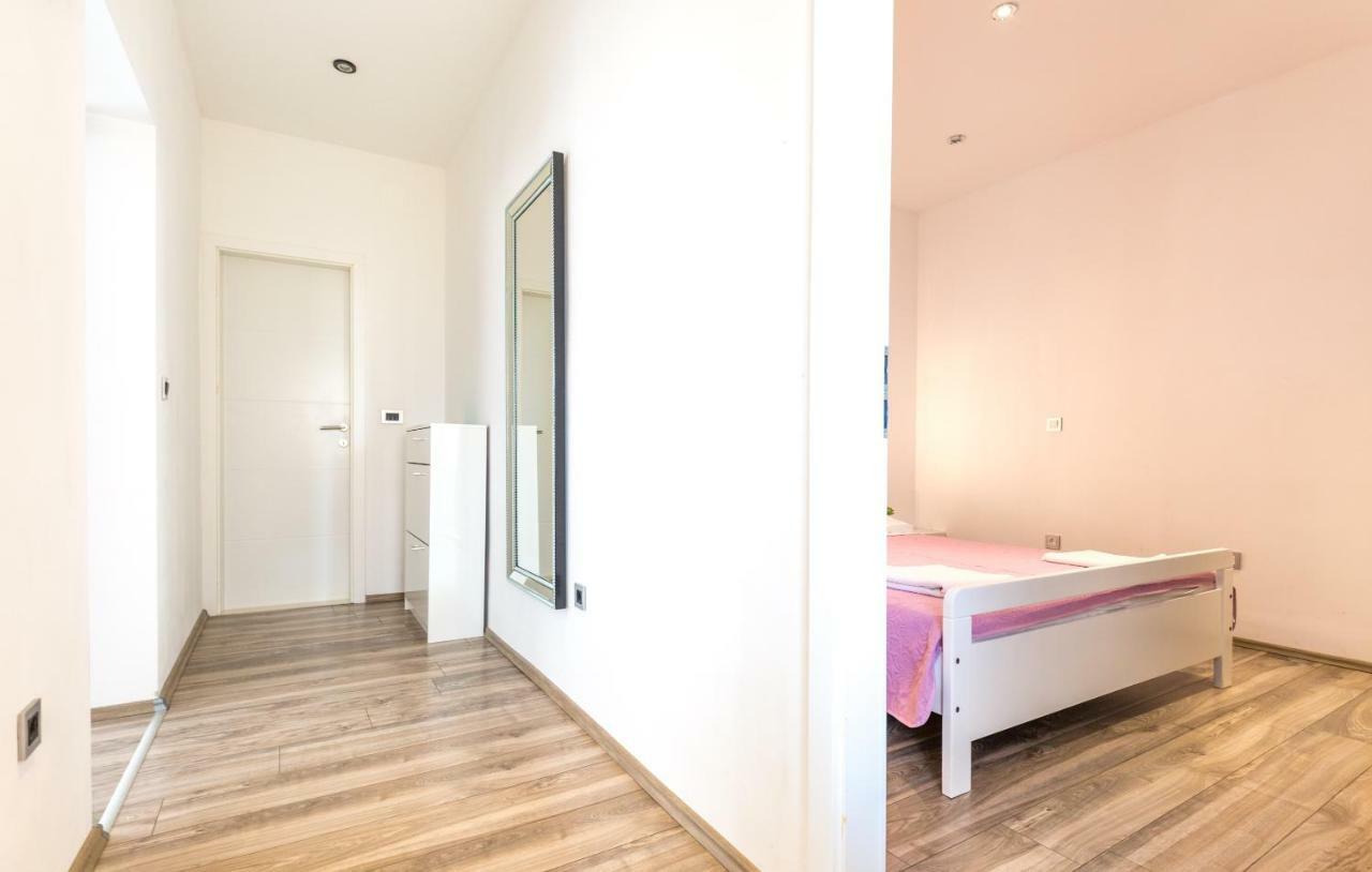 Klara Apartment